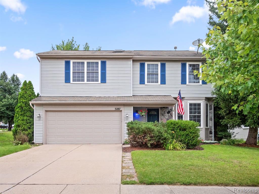 3287 POND RIDGE Drive, Holly, MI 48442 — Photo 3