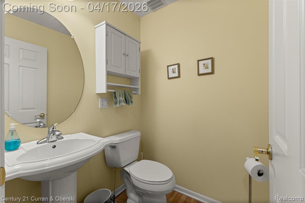 134 Legacy Park Circle, Dearborn Heights, MI 48127 — Photo 20