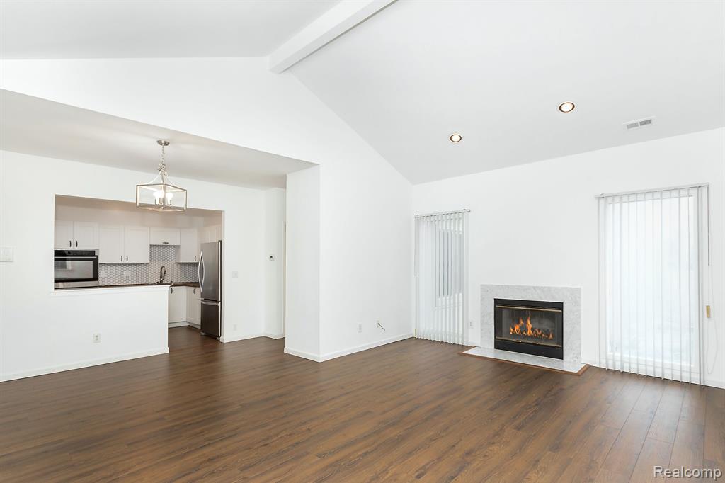 29371 LAUREL Drive, Farmington Hills, MI 48331 — Photo 3