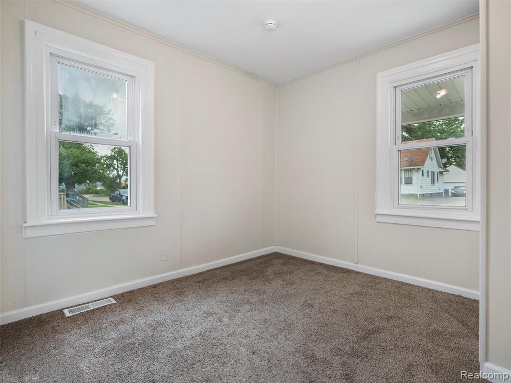 7060 Maxwell Avenue, Warren, MI 48091 — Photo 4