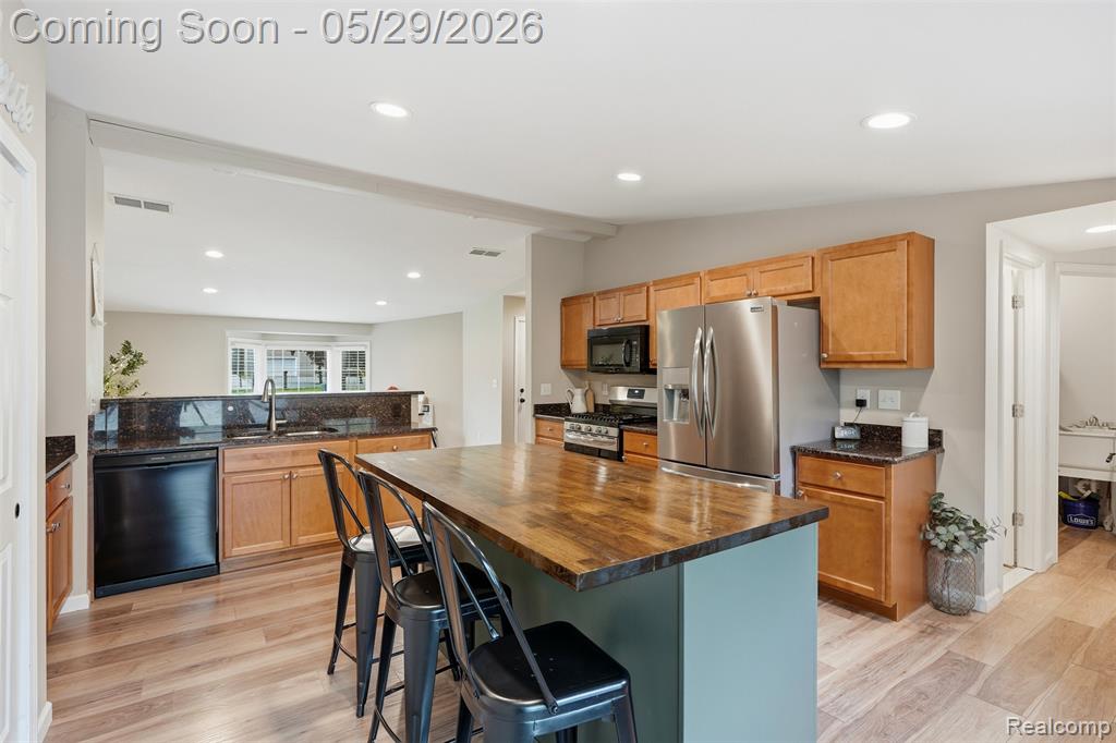 22349 Middlebelt Road, New Boston, MI 48164 — Photo 14