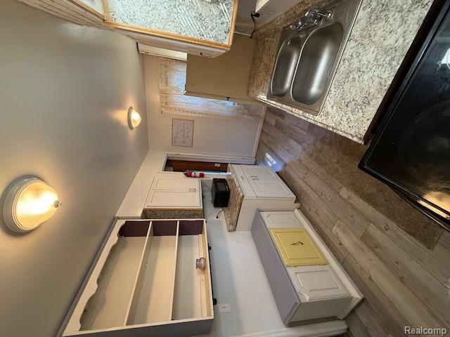 526 McKeighan Avenue, Flint, MI 48507 — Photo 21