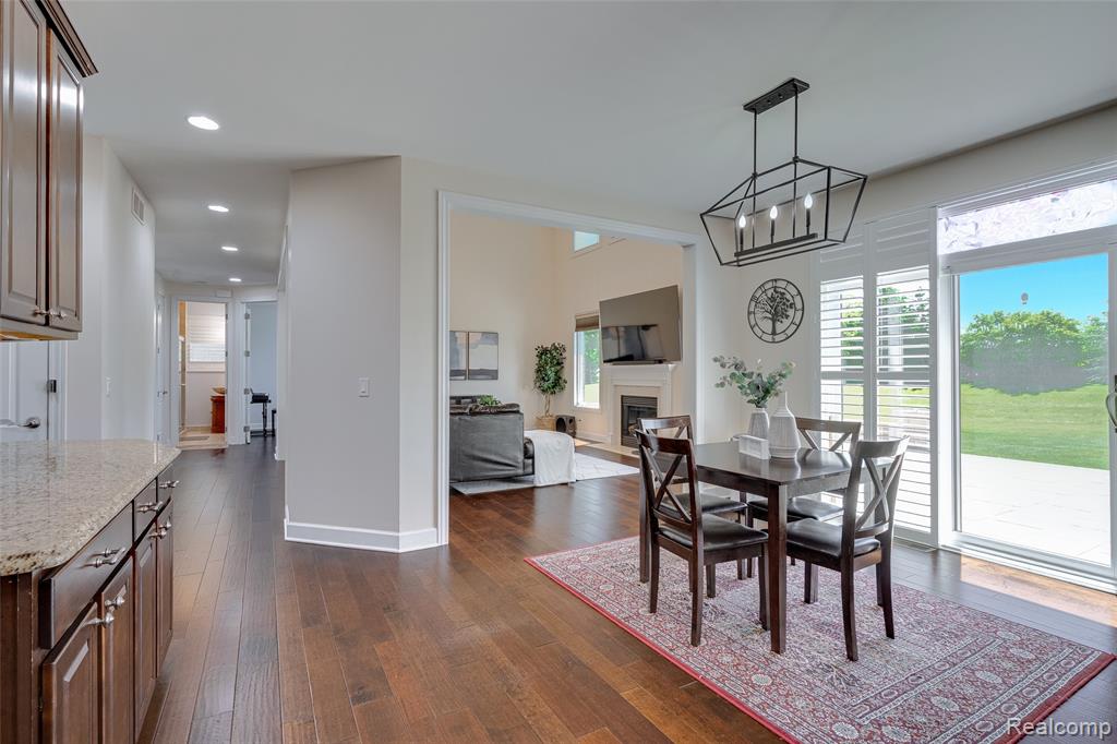 47576 VALENCIA Circle, Novi, MI — Photo 29