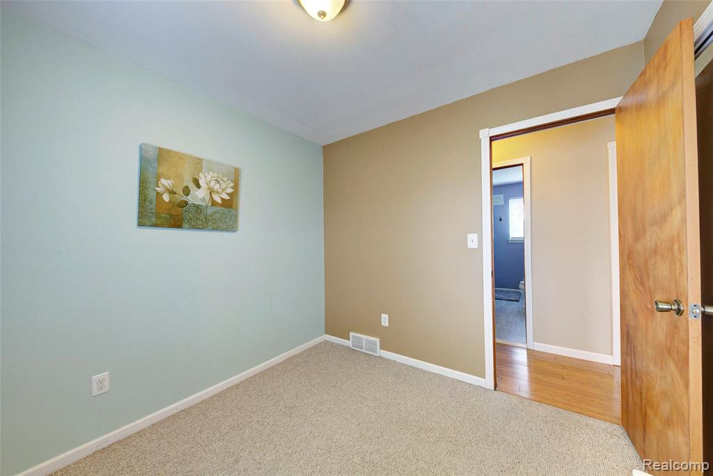 1817 S Pasadena Avenue, Ypsilanti, MI 48198 — Photo 24