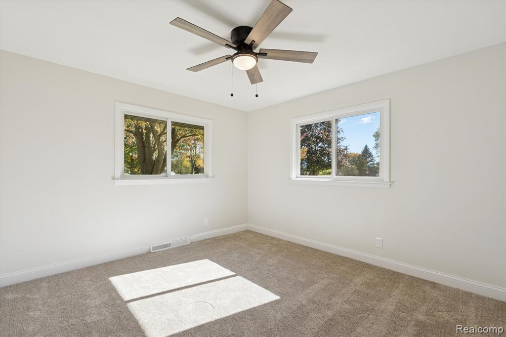 241 Raleigh Place, Lennon Vlg, MI 48449 — Photo 19