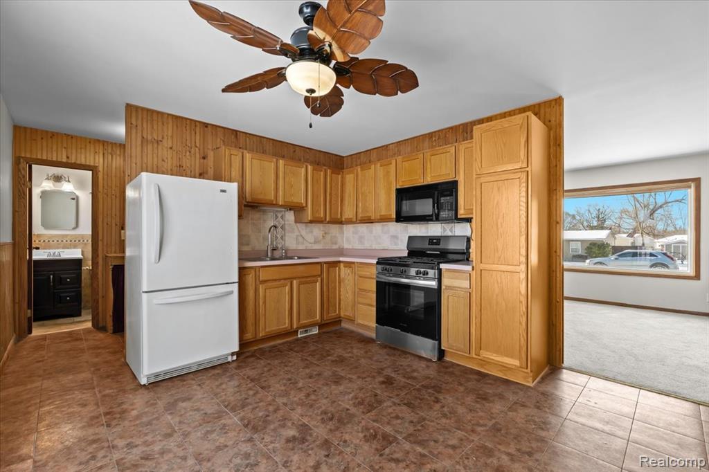 6123 Stephen, Brighton, MI 48116 — Photo 6