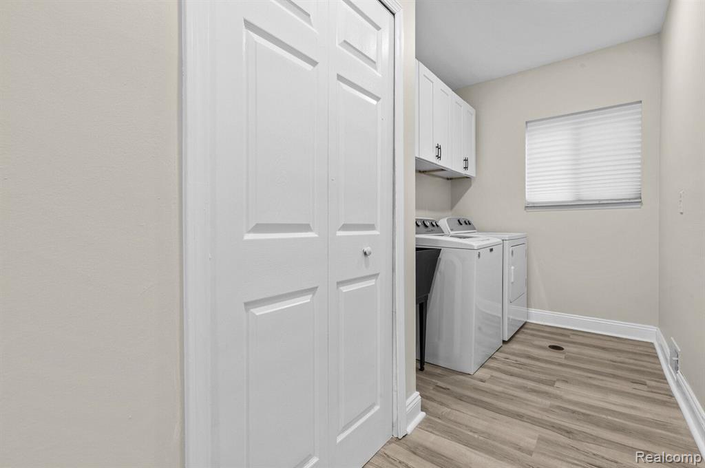 7451 ADMIRALTY Drive, Canton, MI 48187 — Photo 20