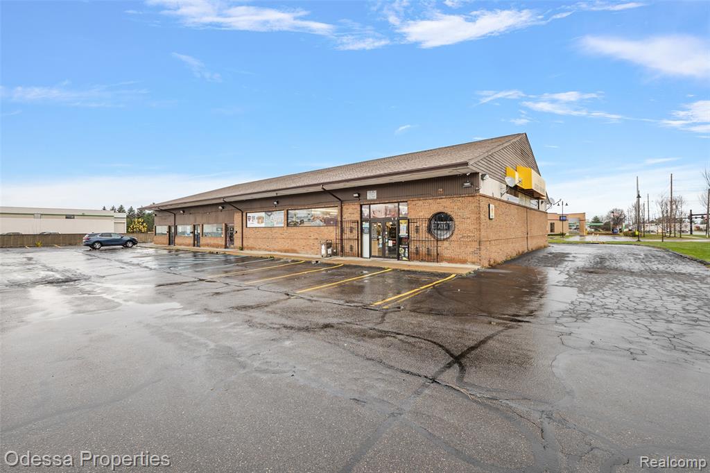 5625 18 MILE Road, Sterling Heights, MI 48314 — Photo 39