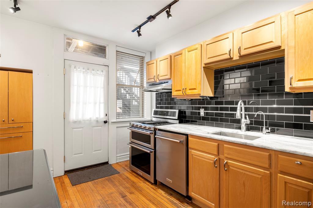 469 W Willis Street, Detroit, MI 48201 — Photo 14