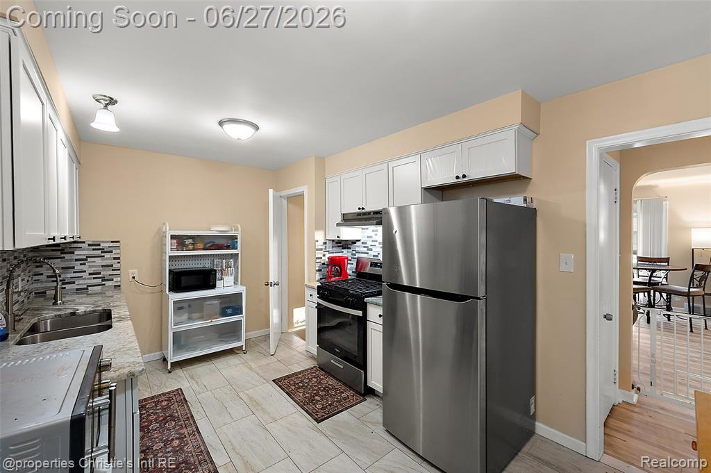 15654 Juliana Avenue, Eastpointe, MI 48021 — Photo 13