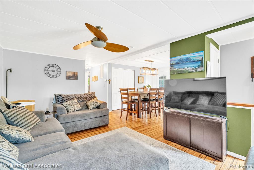 503 Fassett Street, Algonac, MI 48001 — Photo 5