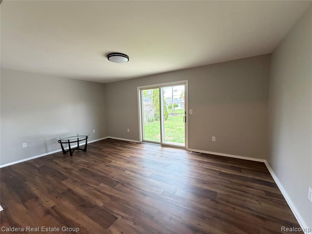 8917 Shannon Drive, Sterling Heights, MI 48314 — Photo 8