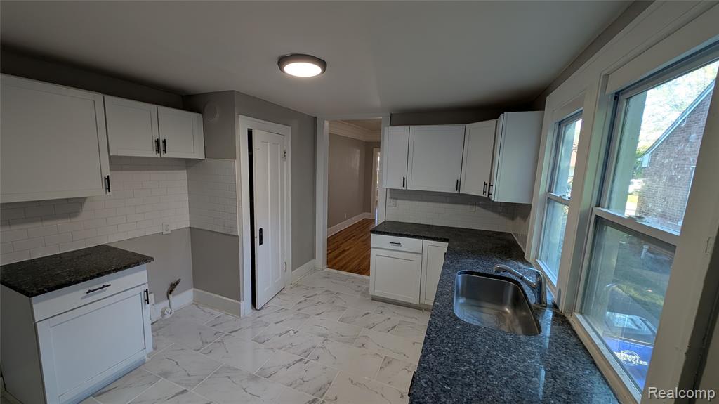 369 Newport Street, Detroit, MI, 48215