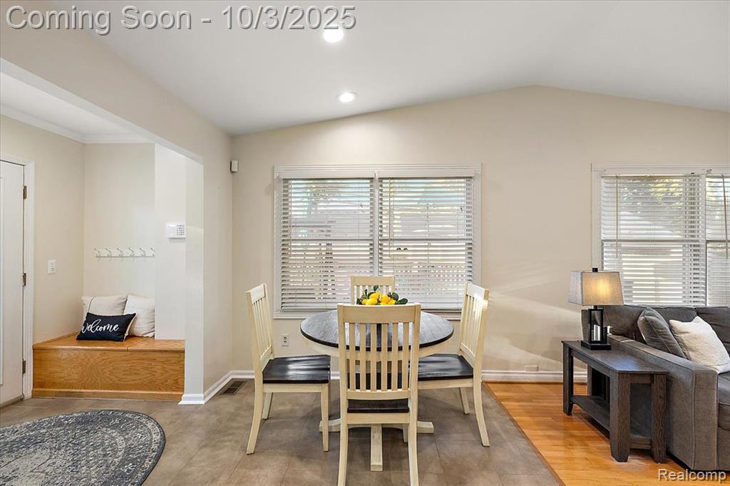 13154 Kingston Avenue, Huntington Woods, MI — Photo 13