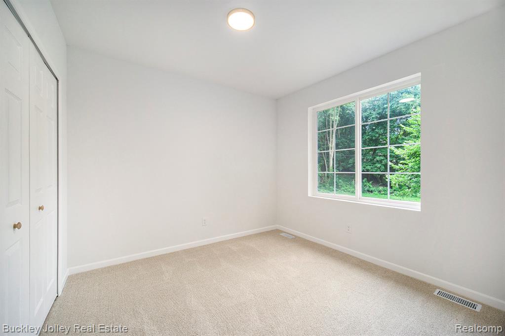 10303 Nine Mile Road, Whitmore Lake, MI 48189 — Photo 10