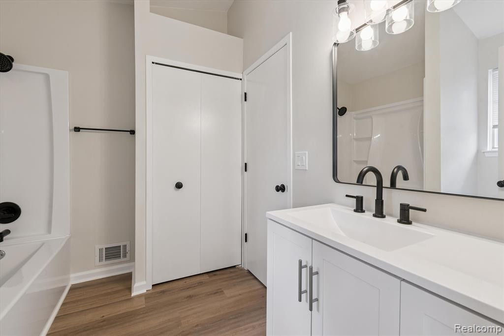 36550 Deerhurst S, Westland, MI — Photo 20