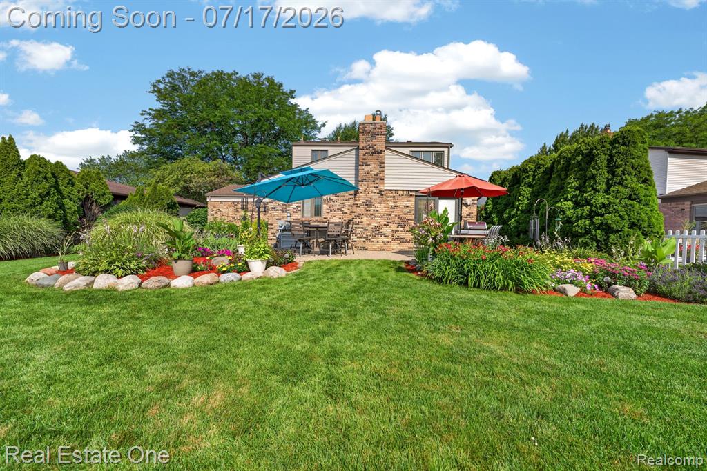 47380 Savannah Drive, Macomb, MI 48044 — Photo 23