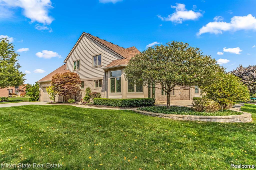 21254 Clayton Drive, Macomb, MI 48044 — Photo 8