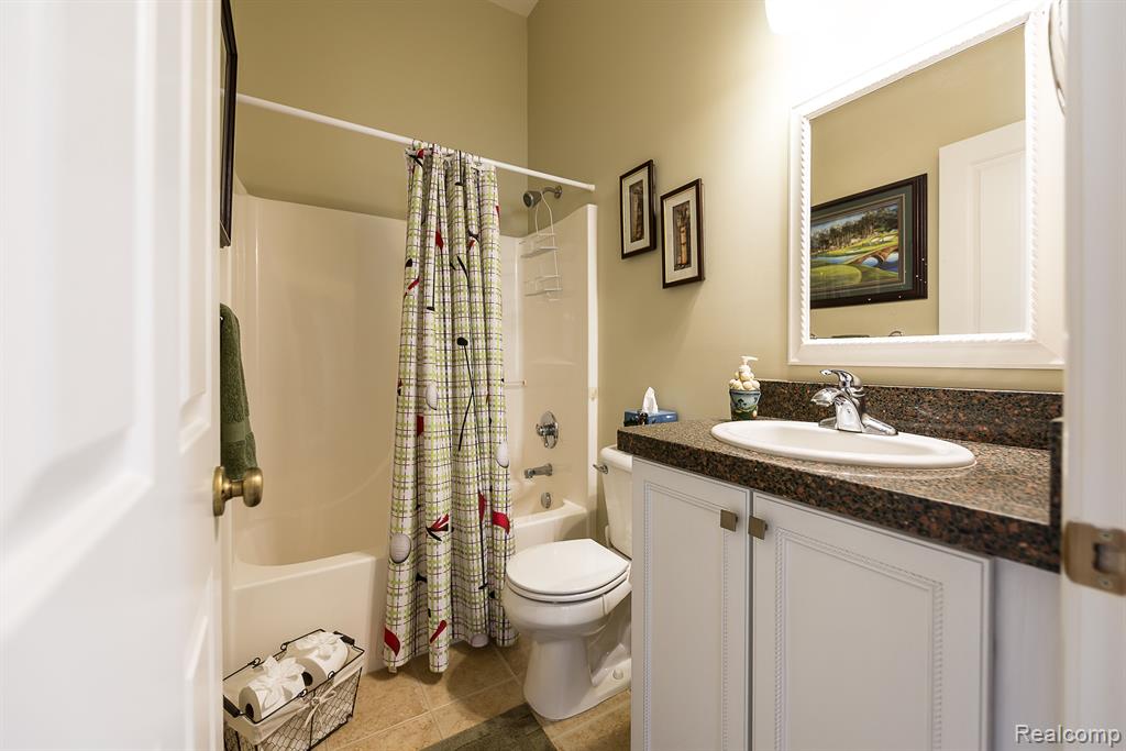 9730 TIOGA Trail N, Pinckney, MI 48169 — Photo 8