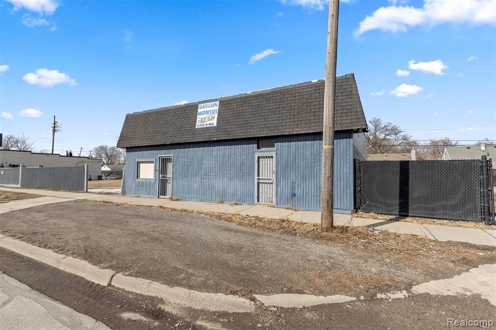 12434 8 Mile Road, Warren, MI 48089 — Photo 53