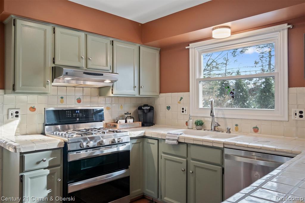 43867 Galway Drive, Novi, MI 48167 — Photo 19