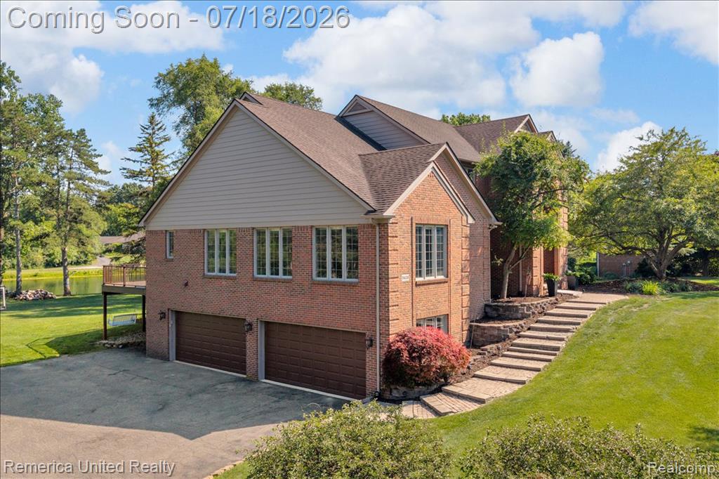 9438 Deer Creek Court, Brighton, MI 48114 — Photo 73