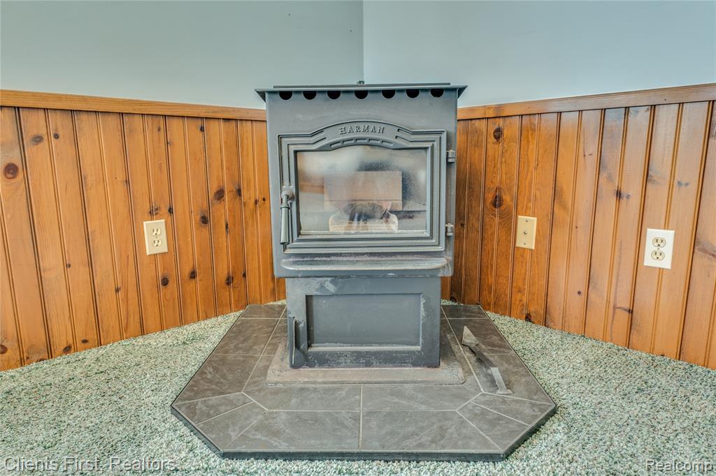 342 N Chambers Road, Tawas City, MI 48763 — Photo 8