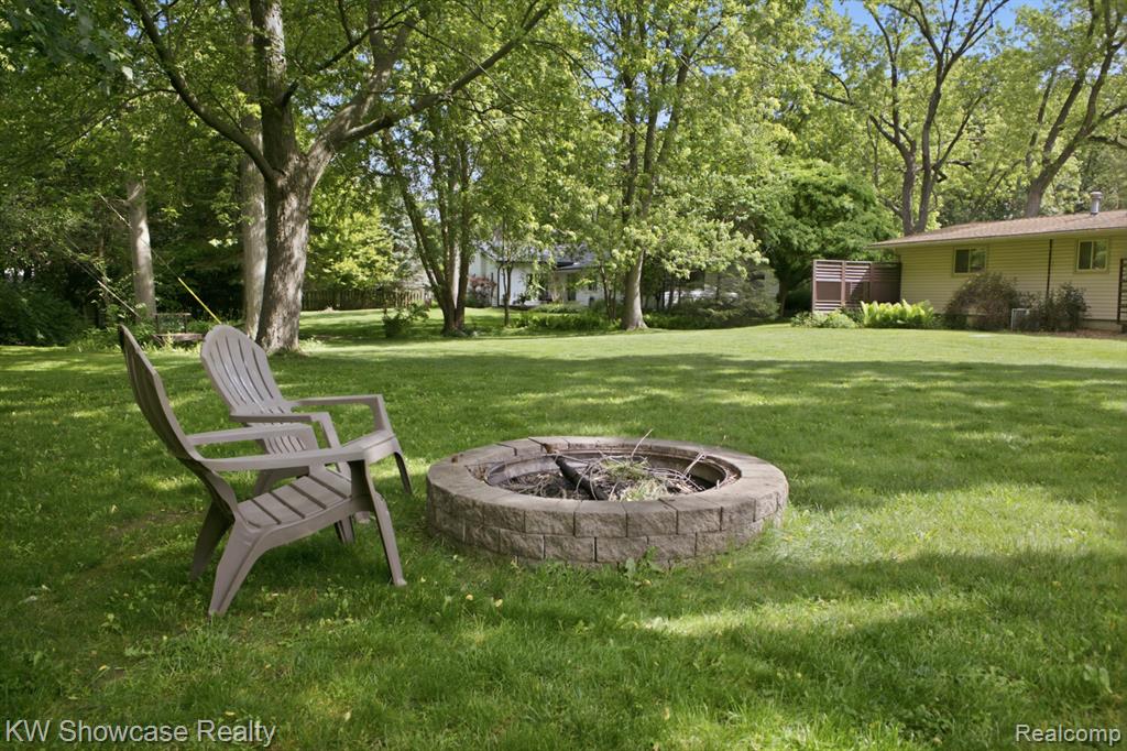 1659 Lockwood, Highland, MI 48356 — Photo 30