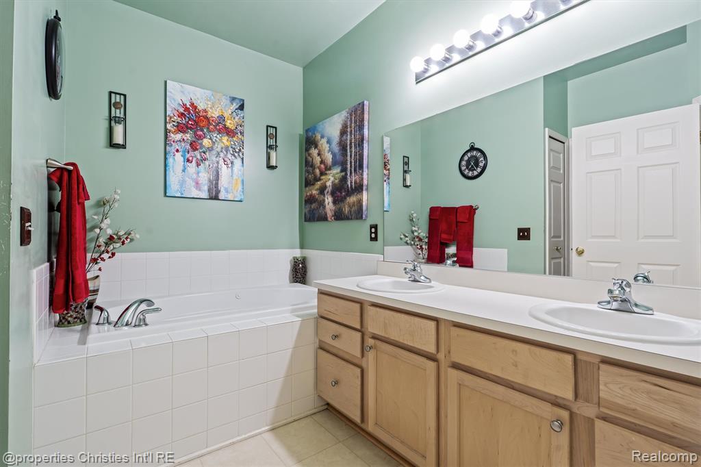 1805 Lincoln Drive, Canton, MI 48188 — Photo 21