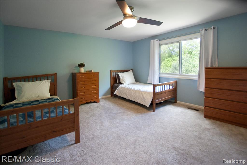 44500 Louvert Court, Novi, MI — Photo 29