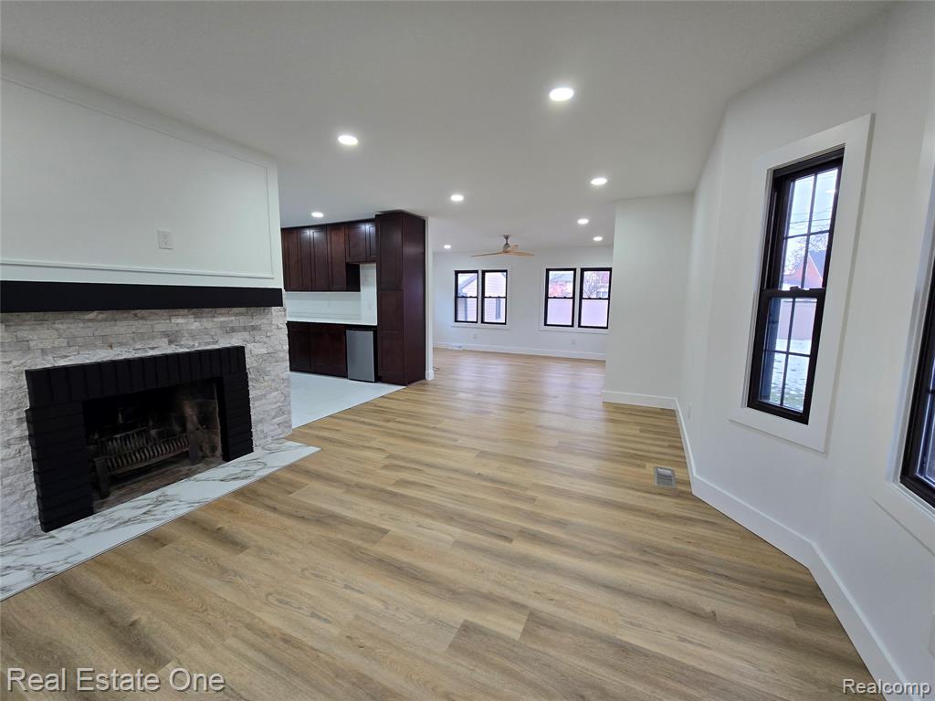 953 Kings Highway, Lincoln Park, MI 48146 — Photo 12