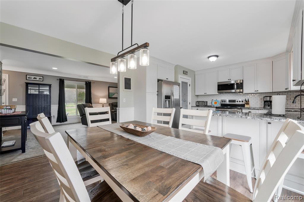 355 Sanders Road, Oxford, MI 48371 — Photo 12