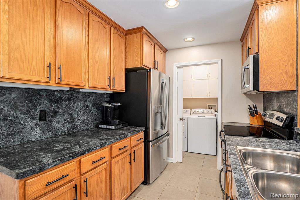 1651 GROVE Road, Ypsilanti, MI 48198 — Photo 8