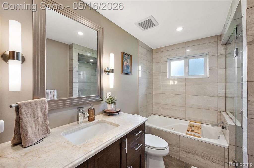 45503 Klingkammer Street, Utica, MI 48317 — Photo 22