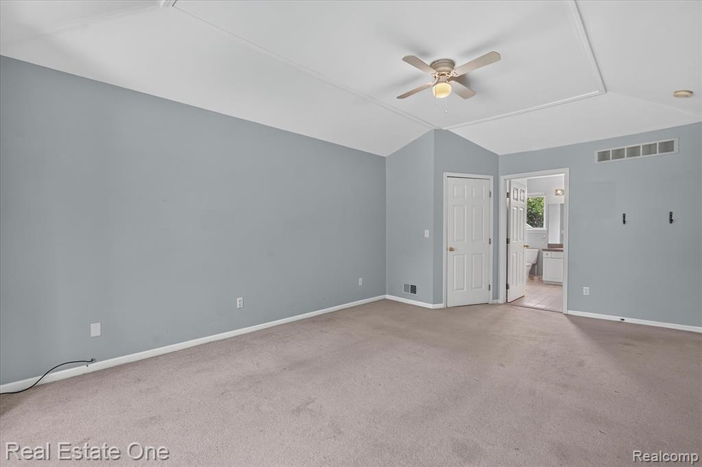 9610 Forest Ridge Drive, Clarkston, MI 48348 — Photo 35