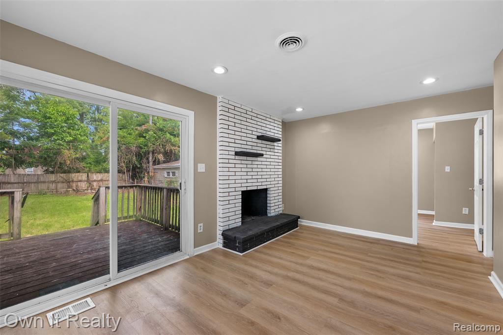 6459 Brace Street, Detroit, MI 48228 — Photo 9