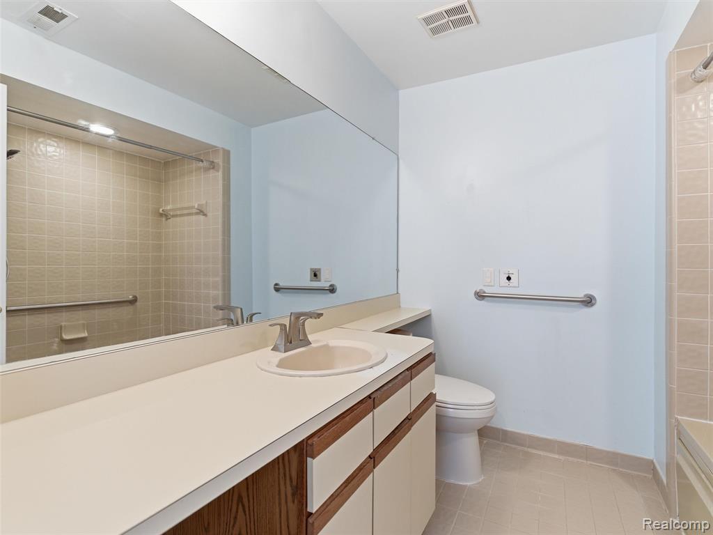 6605 Firestone Court, West Bloomfield, MI — Photo 19