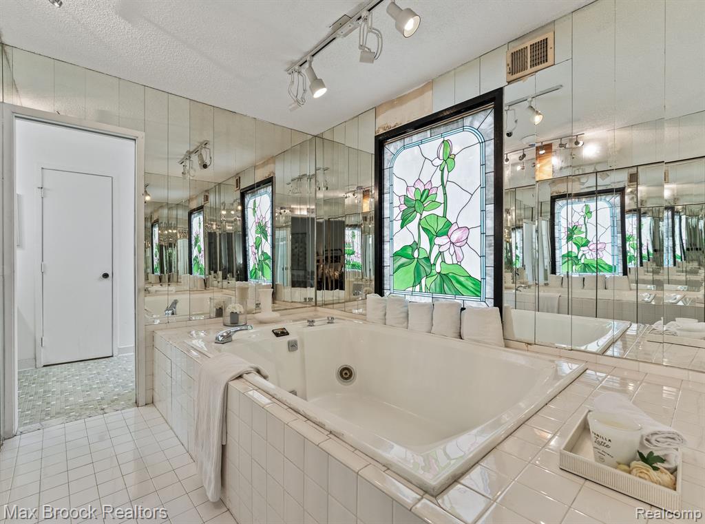 4355 Middleton Drive, Bloomfield Hills, MI 48302 — Photo 14
