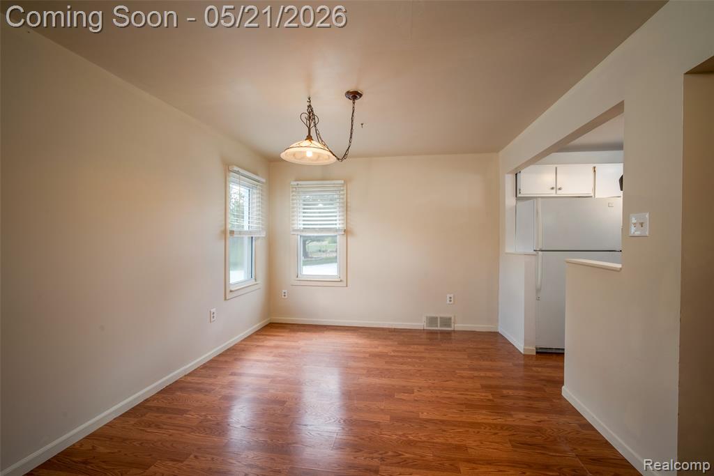 420 Wellsboro Street, Walled Lake, MI 48390 — Photo 14