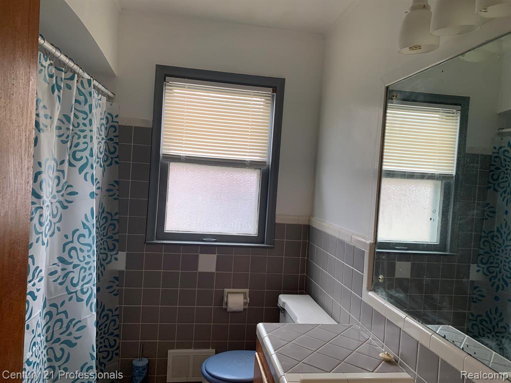 19662 Charest Street, Detroit, MI 48234 — Photo 18