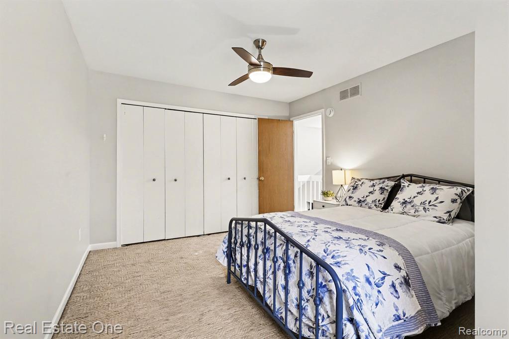 817 Woodridge Hills Drive, Brighton, MI, 48116