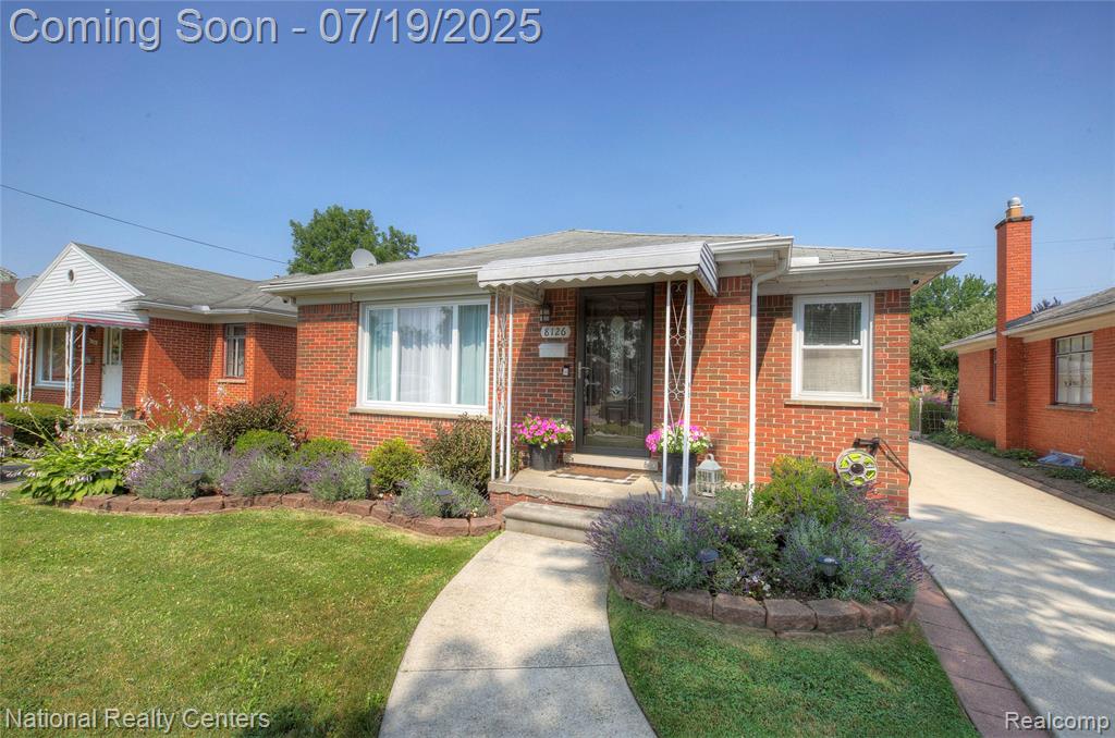 8126 Dale Street, Dearborn Heights, MI 48127 — Photo 4
