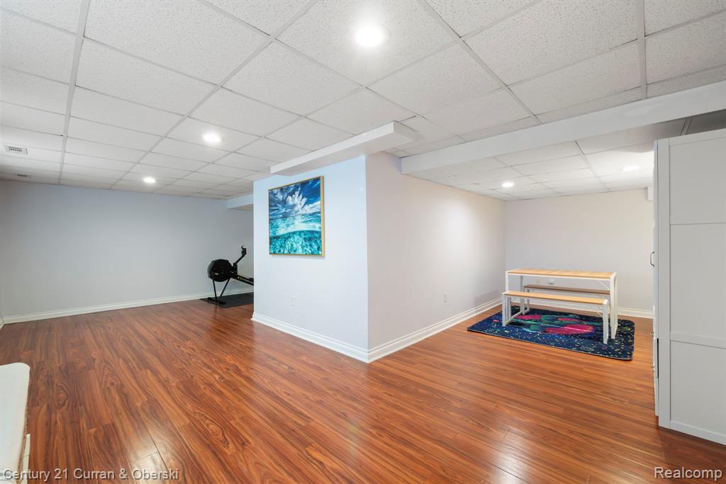 21412 Holmbury Road, Northville, MI 48167 — Photo 47