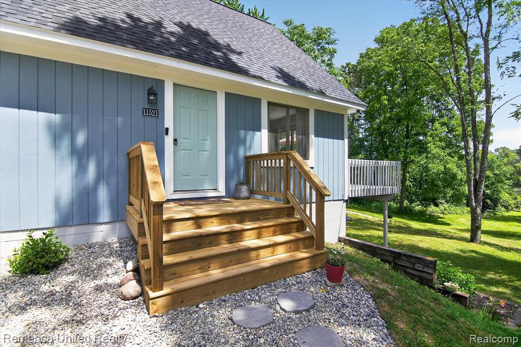 11521 Westshore Drive, Pinckney, MI 48169 — Photo 4