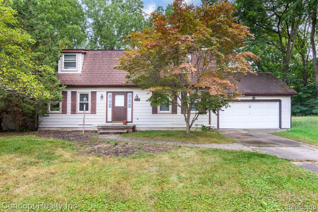 21467 Jewell Court, Grosse Ile, MI 48138