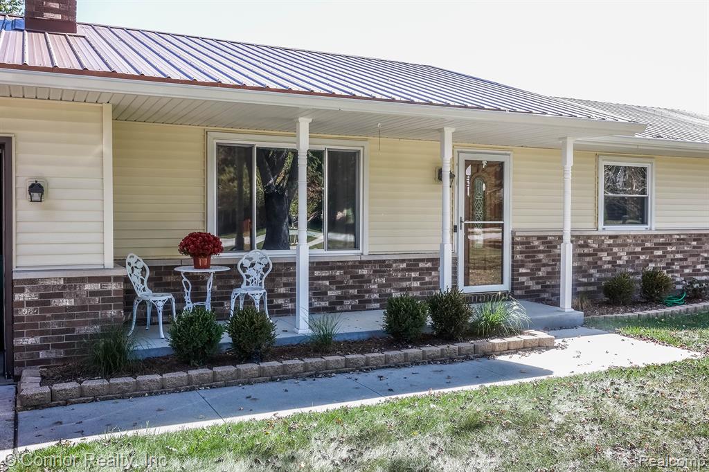 3082 Stoneybrook Lane, Port Huron, MI 48060 — Photo 2