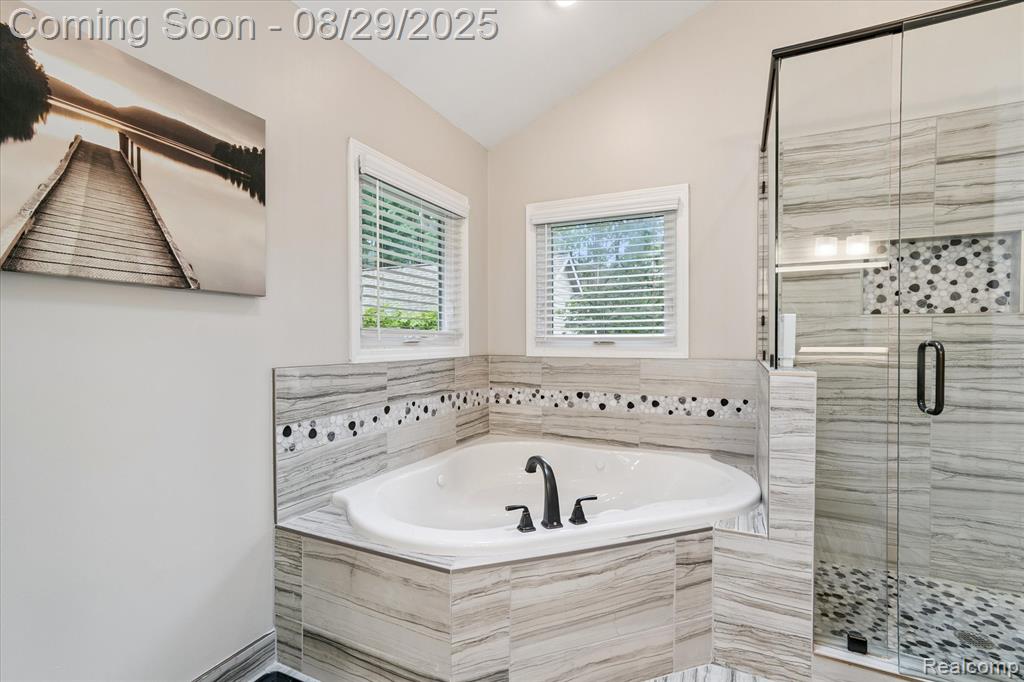 7856 N Kilkenny Drive, Brighton, MI 48116 — Photo 29