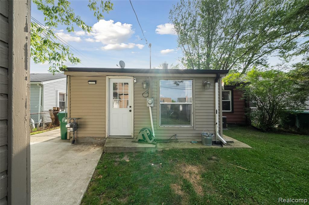 6018 Harrison Street, Garden City, MI — Photo 30