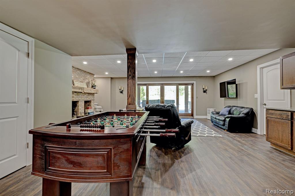 900 ROLLING PINES Drive, Ortonville, MI 48462 — Photo 54