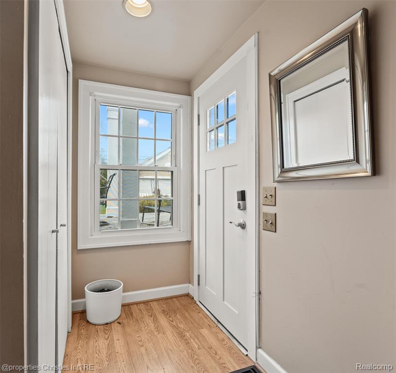941 Forest Avenue, Birmingham, MI 48009 — Photo 19